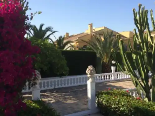 Detached house with pool for sale in Avenida jaca 13, imagen 9