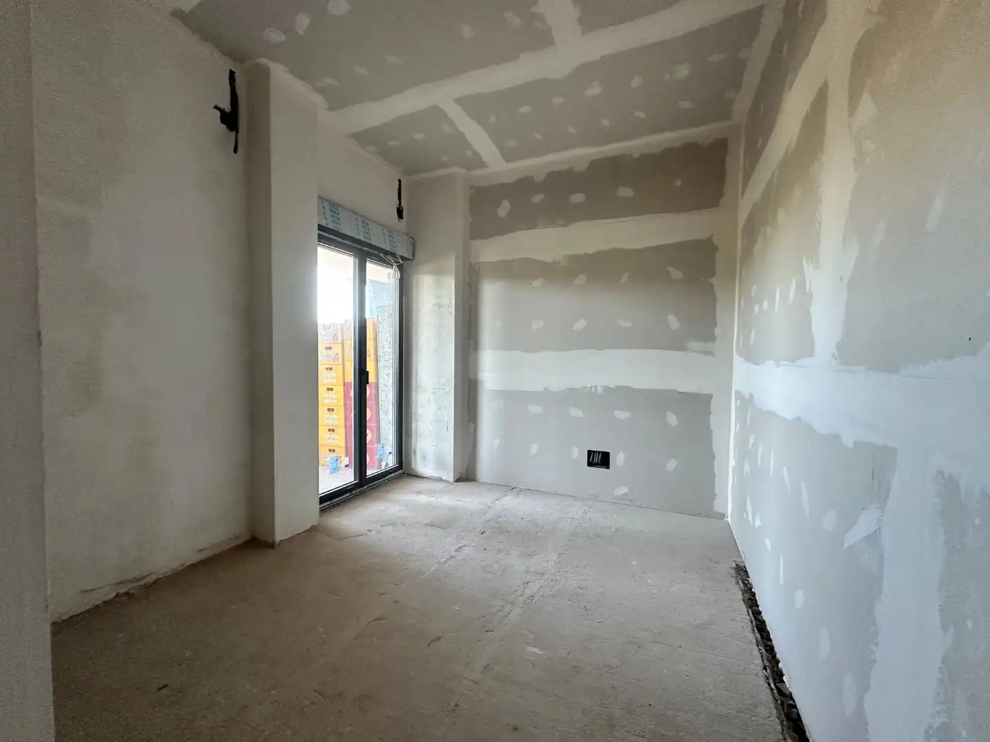 Habitación de Oficina de alquiler en Santander con Terraza