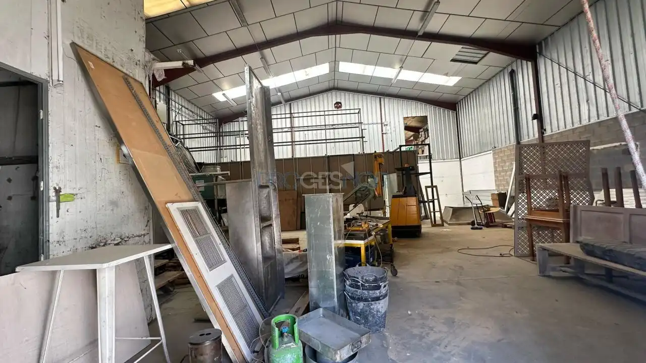 Fabrikhallen zur Miete in Alcalde Miguel Castaño, La Lastra
