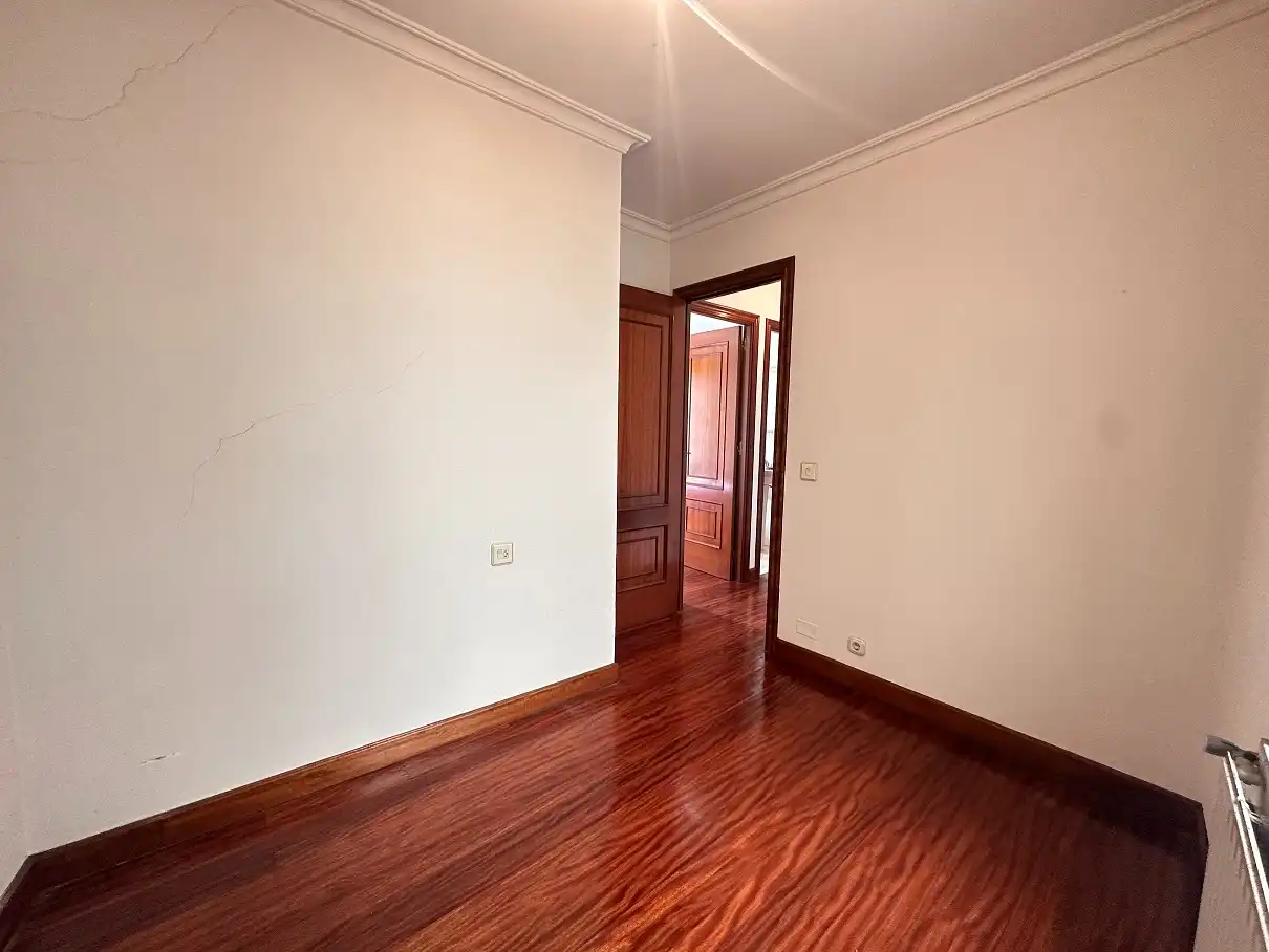 Flat for sale in Santiago de Compostela   with Heating