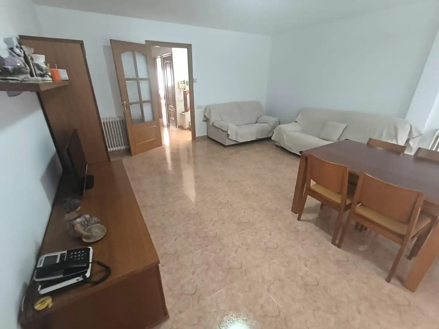 Sala d'estar de Casa adosada en venda en Manresa amb Aire condicionat, Calefacció i Terrassa