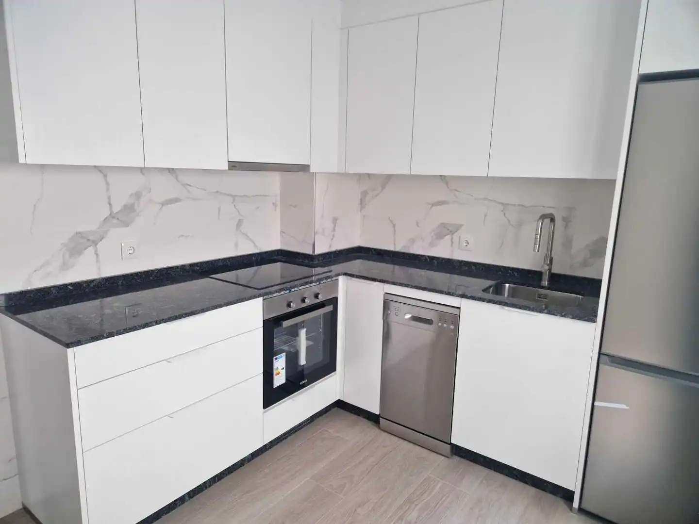 Cocina de Piso en venta en Negreira con Calefacción