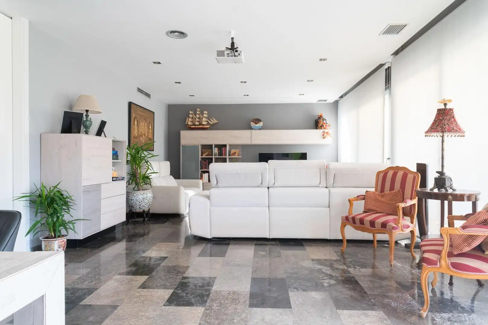 Sala de estar de Casa o chalet en venta en Sant Vicenç de Montalt con Aire acondicionado, Jardín privado y Terraza
