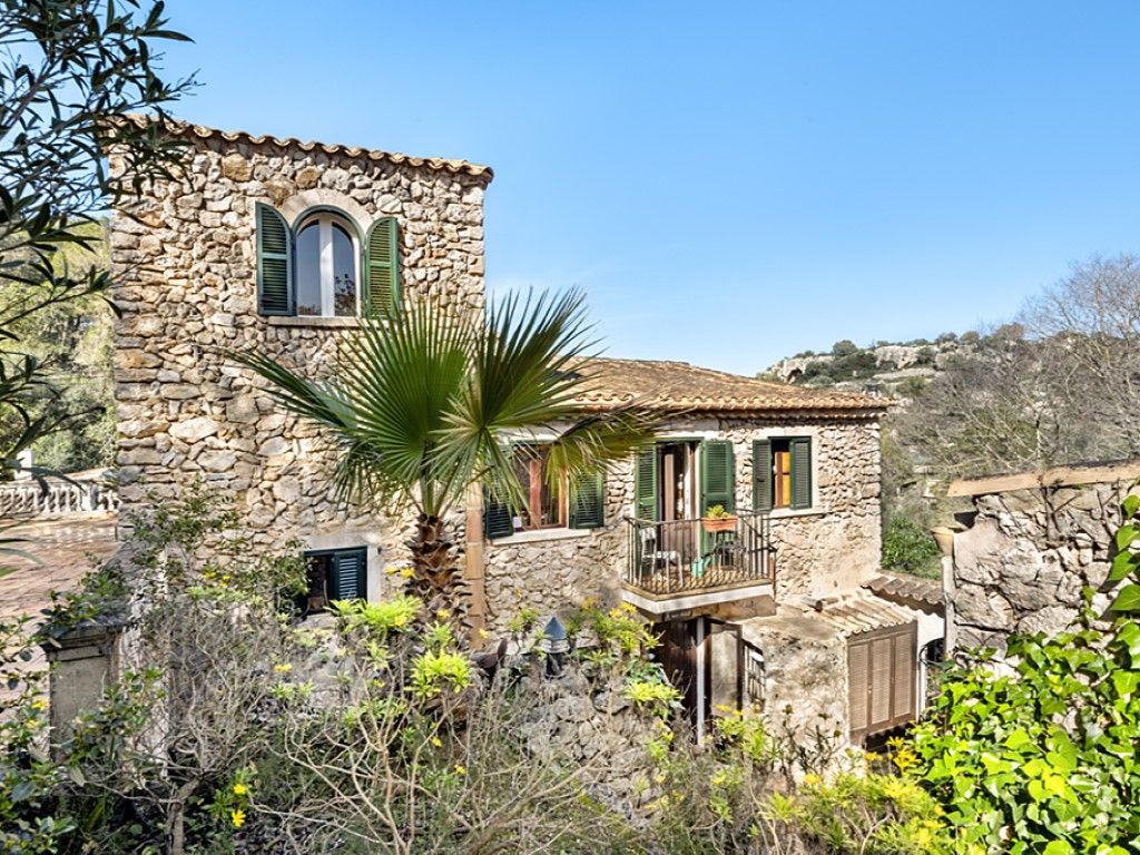 Vista exterior de Finca rústica en venda en Santa Eugènia amb Aire condicionat, Calefacció i Jardí privat