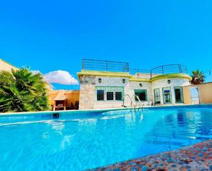 Piscina de Casa o xalet de lloguer en Torrevieja amb Terrassa i Piscina