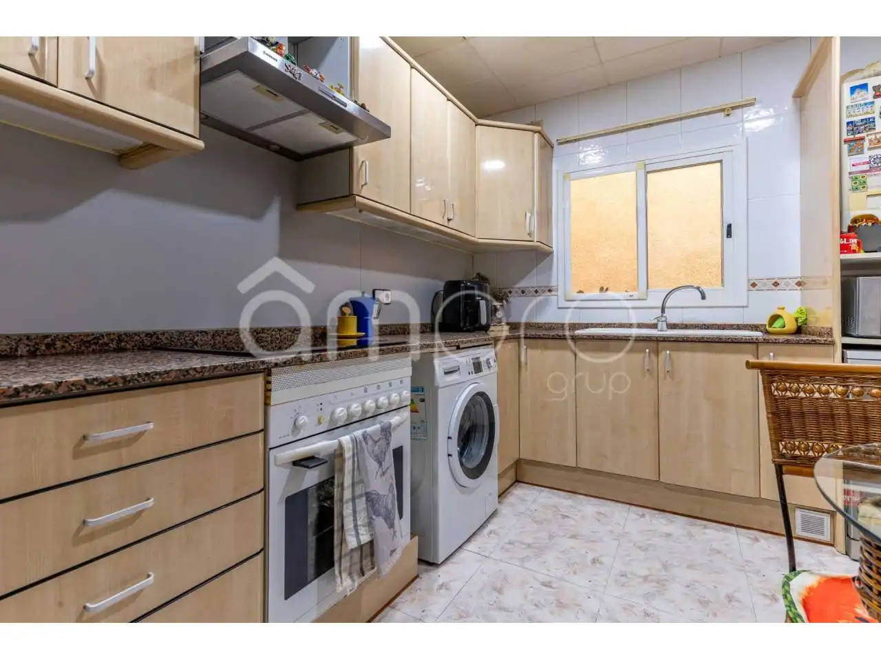 Cocina de Dúplex en venta en Vilanova i la Geltrú con Terraza, Balcón y Alarma