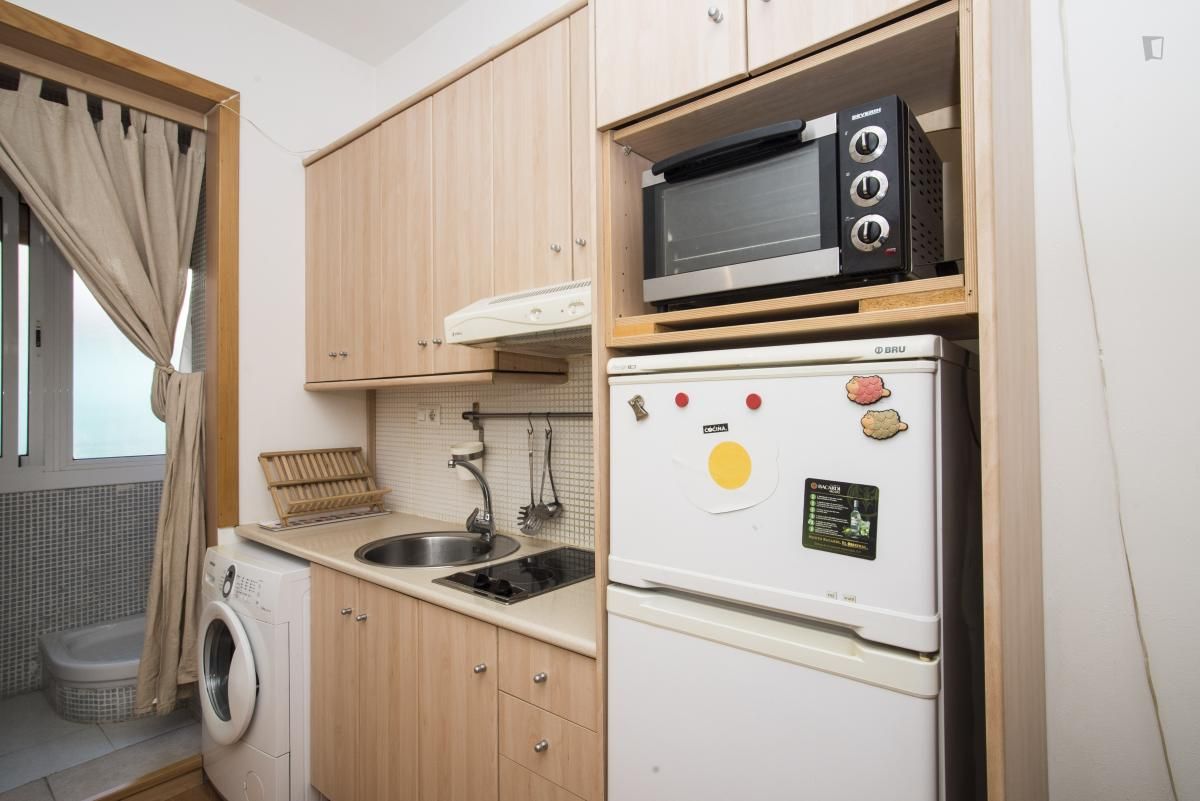 Estudi de lloguer a El Poble Sec - Parc de Montjuïc