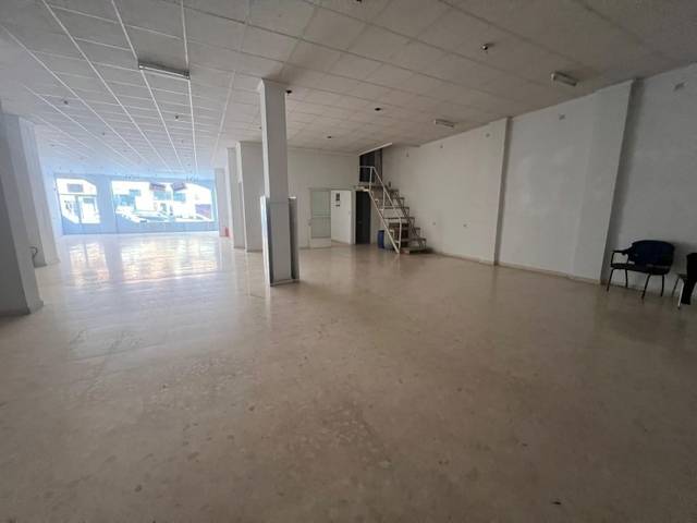 Local comercial en Venta en Sant Josep - Zona Hospital