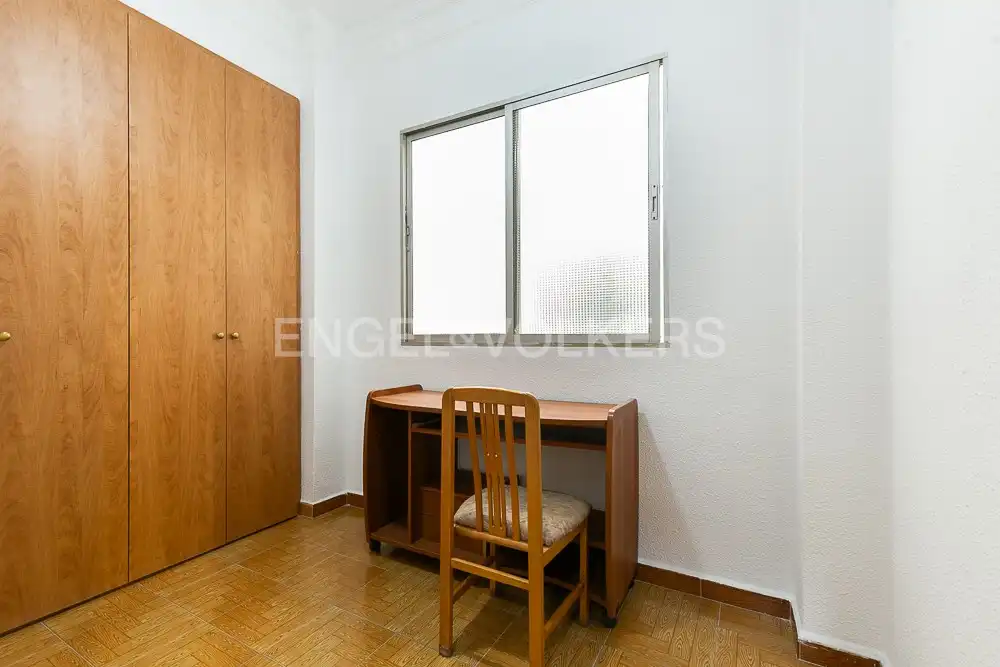 Bedroom of Flat for rent in Valencia  with Air Conditioner, Heating and Pets allowed