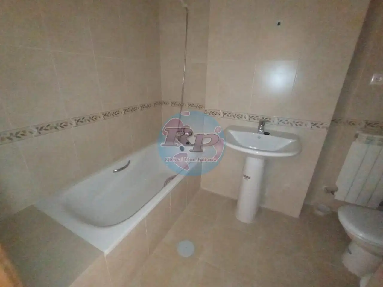Baño de Piso en venta en León Capital  con Calefacción, Parquet y Terraza