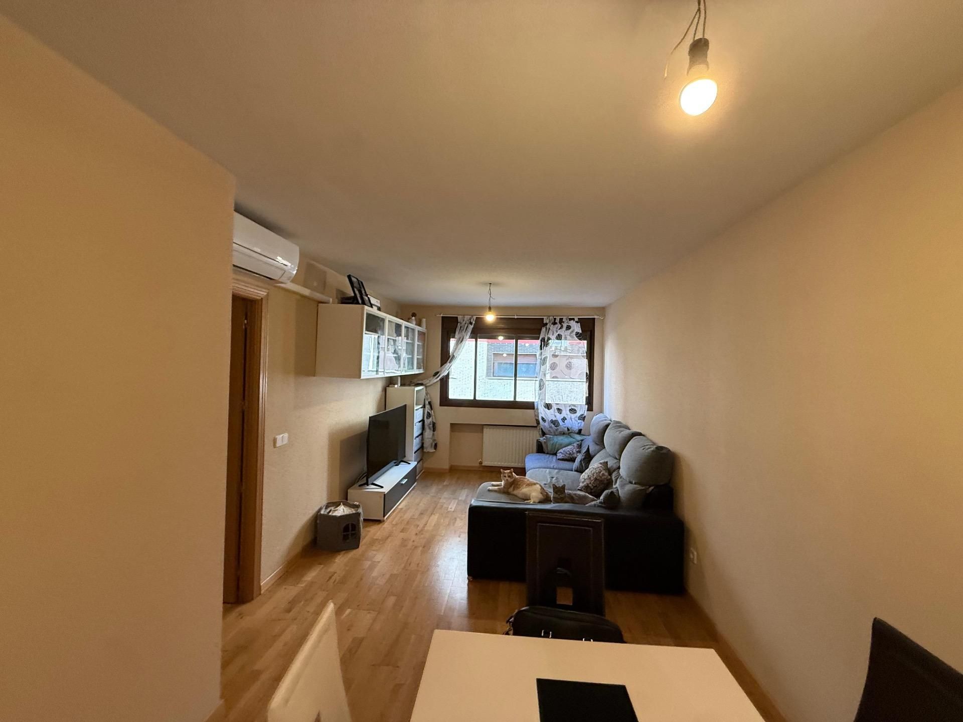 Living room of Flat for sale in Ocaña  with Air Conditioner, Heating and Storage room