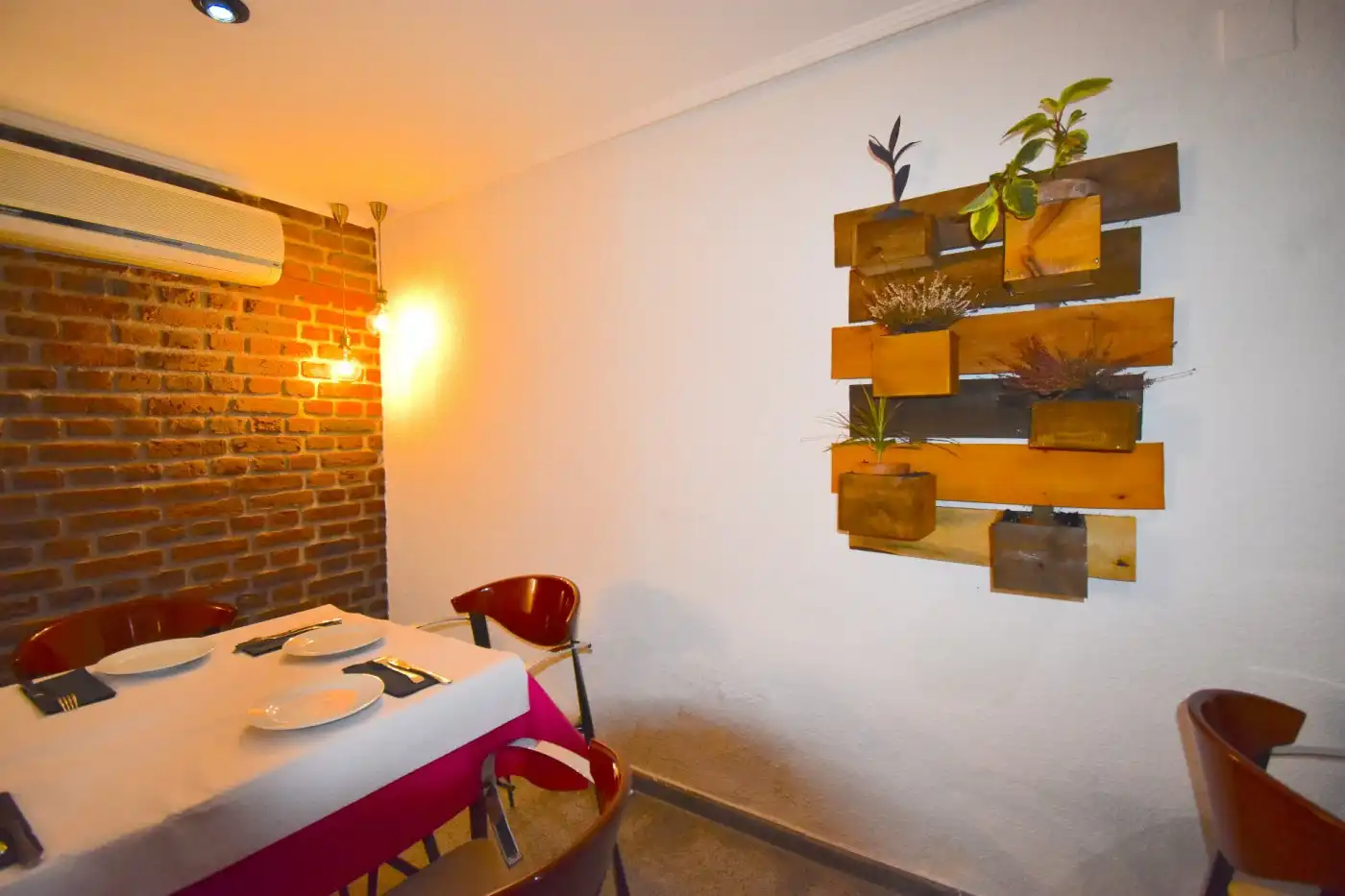 Houses for sale in Calle EMPEDRAT, 49, Ibi