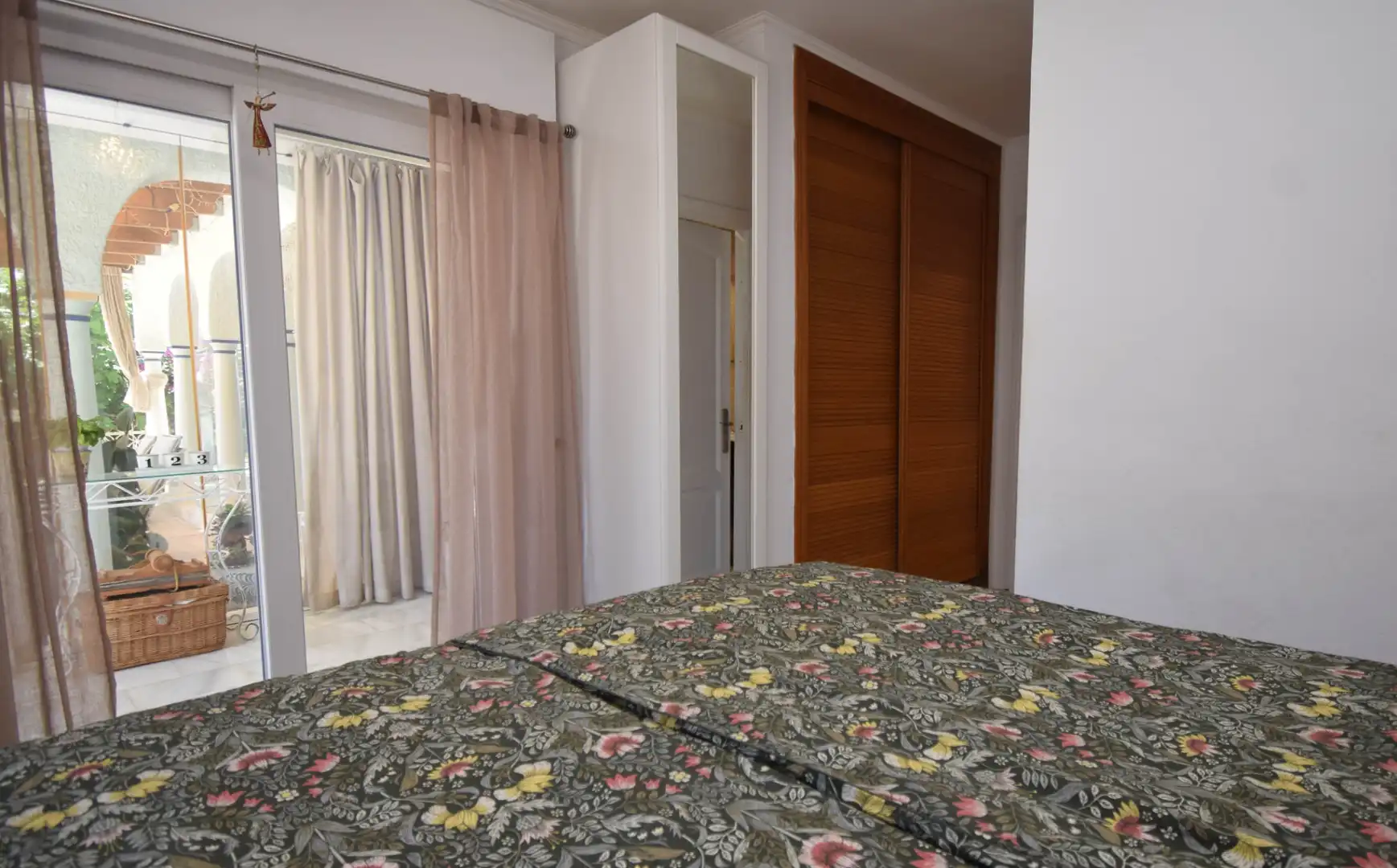 Dormitori de Casa o xalet en venda en Mijas amb Aire condicionat, Jardí privat i Terrassa