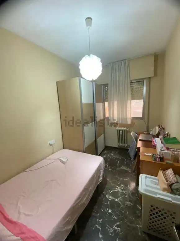 Schlafzimmer von Wohnung zur Miete in Granada mit Heizung, Möbliert und Ofen