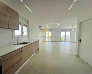 Living room of Flat to rent in Palau-saverdera  with Air Conditioner and Balcony