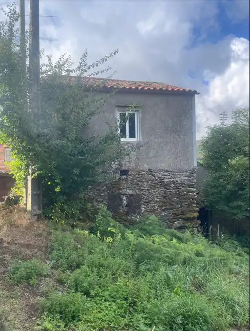 Vista exterior de Finca rústica en venda en O Irixo amb Moblat