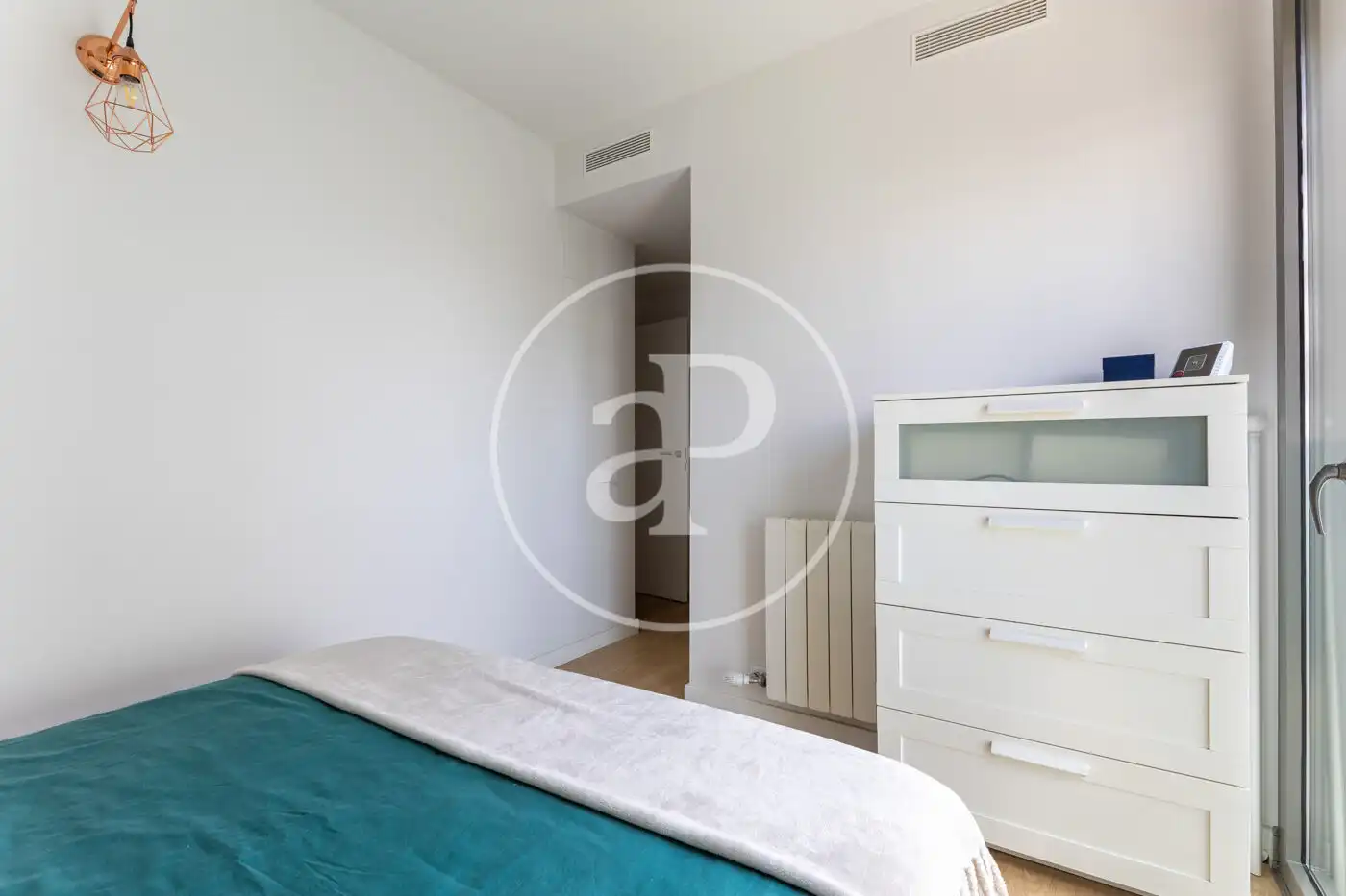 Dormitori de Pis en venda en Sant Cugat del Vallès amb Aire condicionat, Jardí privat i Terrassa