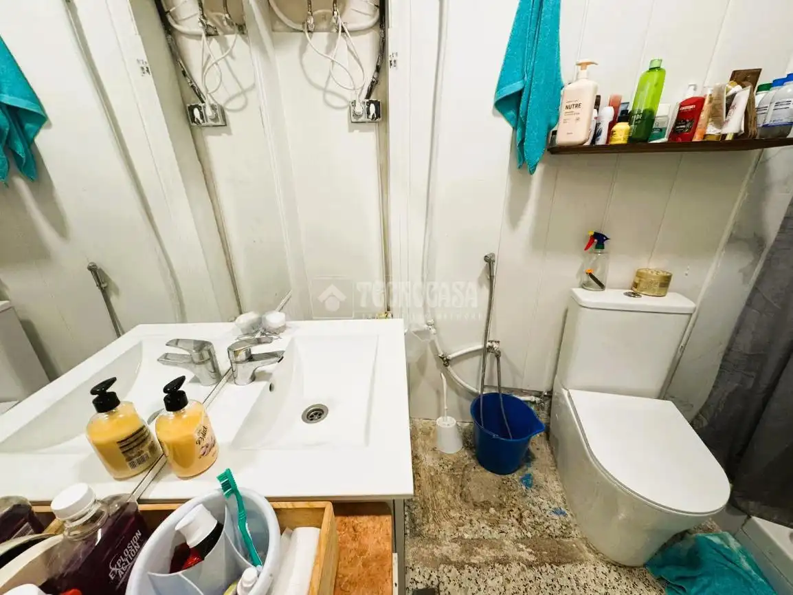 Baño de Local en venta en Torrent con Aire acondicionado y Calefacción