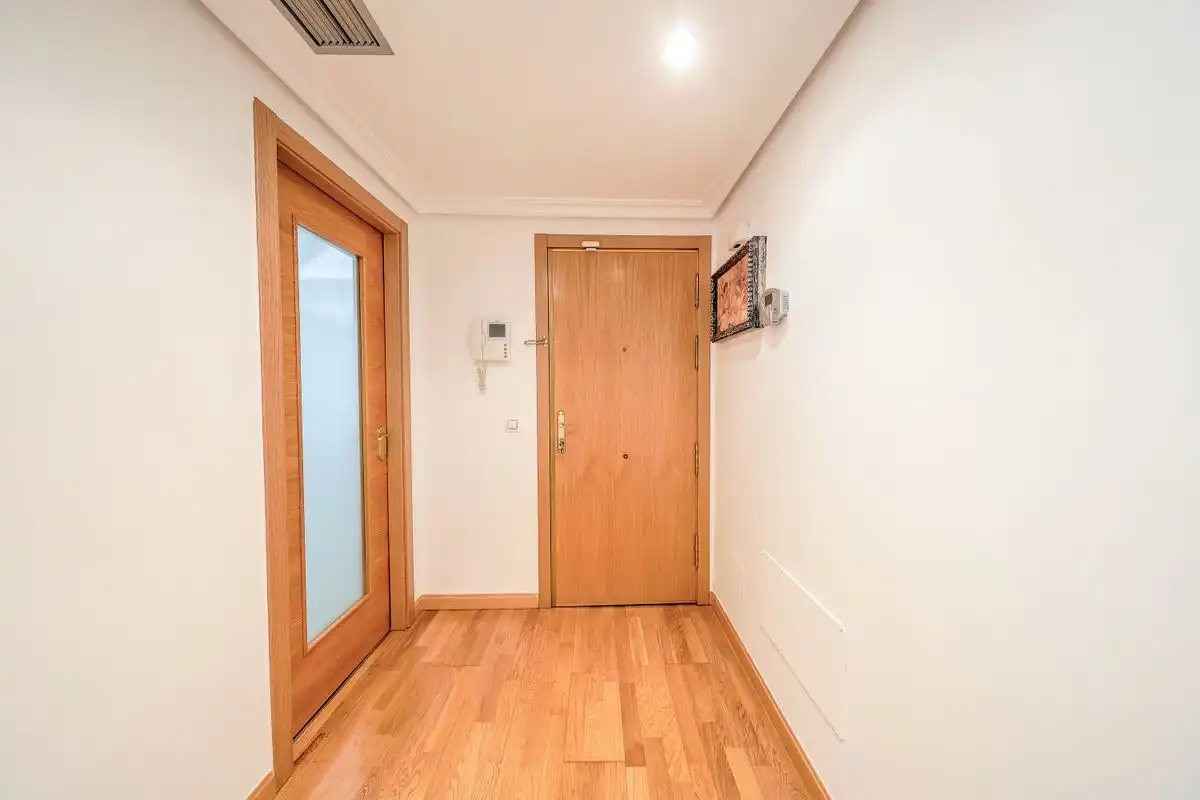 Flat with pool for sale in C. de Américo Castro, imagen 24