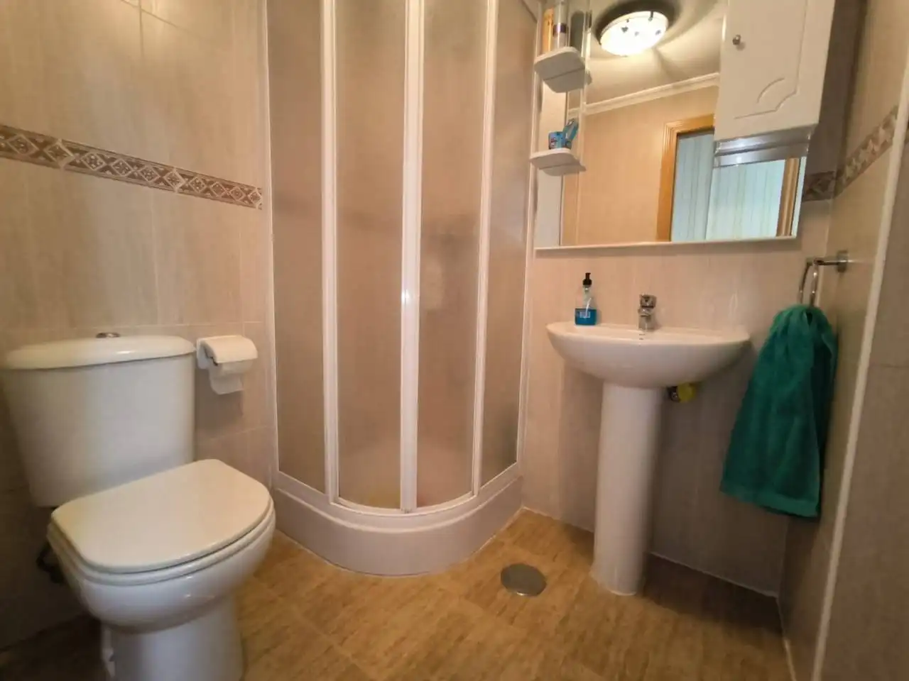 Baño de Piso de alquiler en Albacete con Aire acondicionado, Calefacción y Balcón