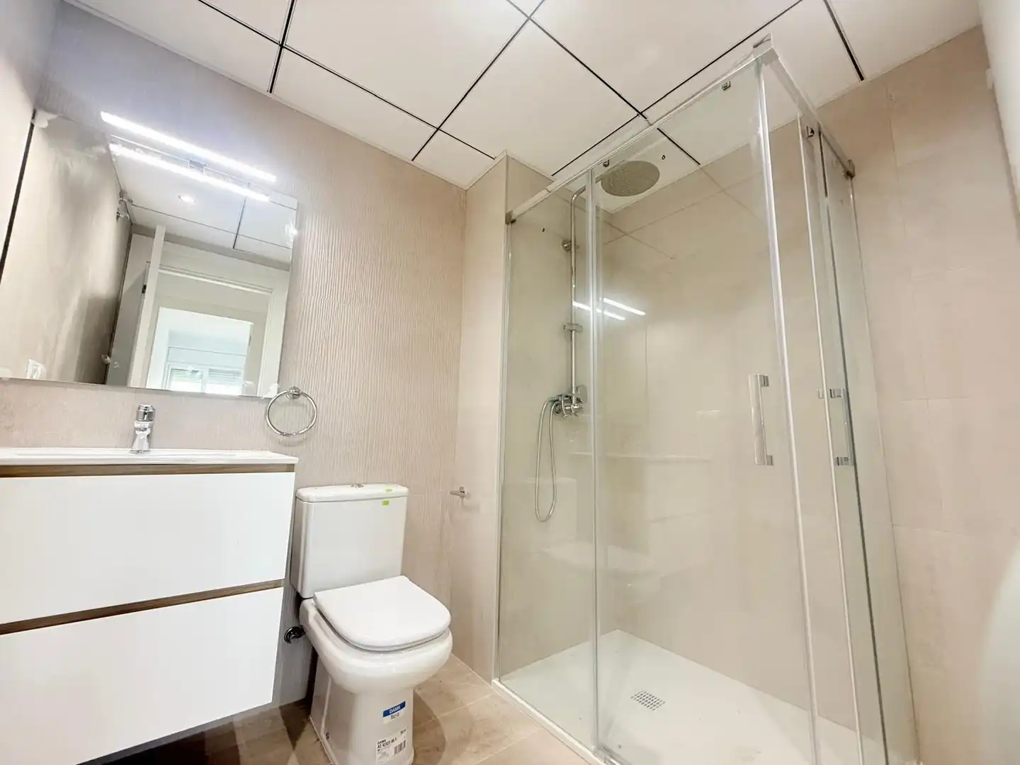 Bathroom of Study for sale in Deltebre