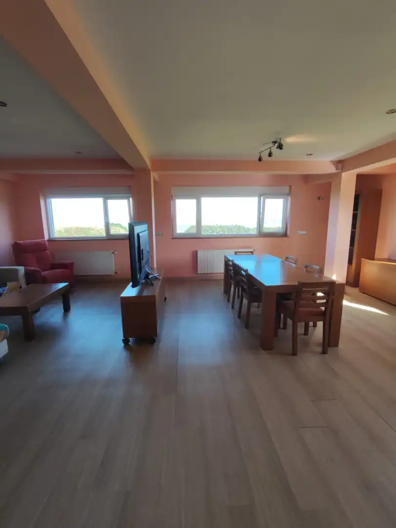 Comedor de Casa o chalet de alquiler en Miengo con Calefacción, Jardín privado y Amueblado