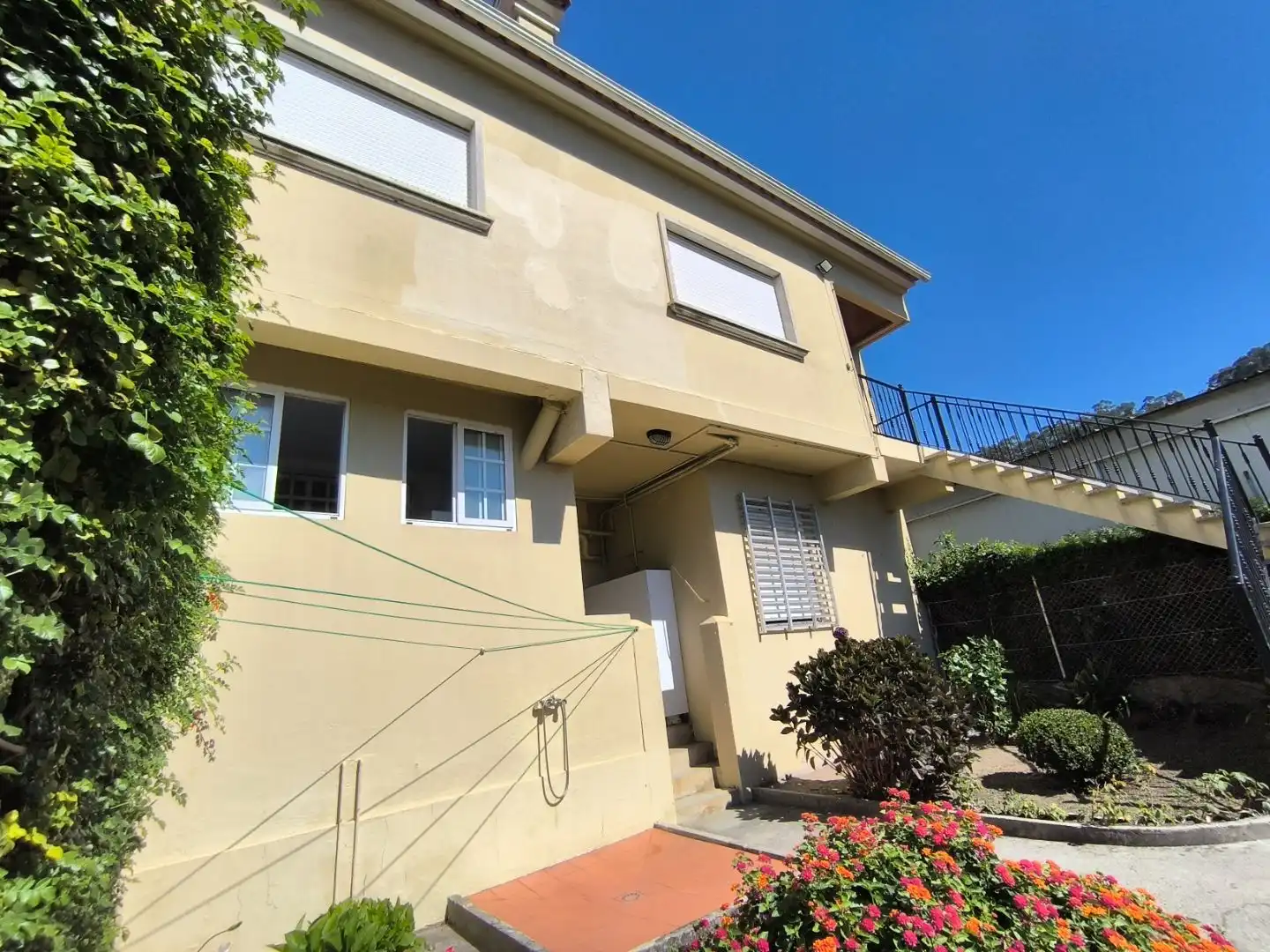 Exterior view of Houses for sale in Cangas   with Terrace and Balcony
