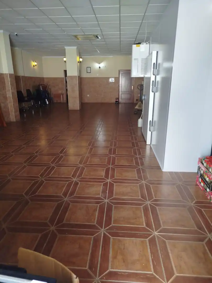 Geschaftsraum zur Miete in Sanlúcar la Mayor mit Klimaanlage