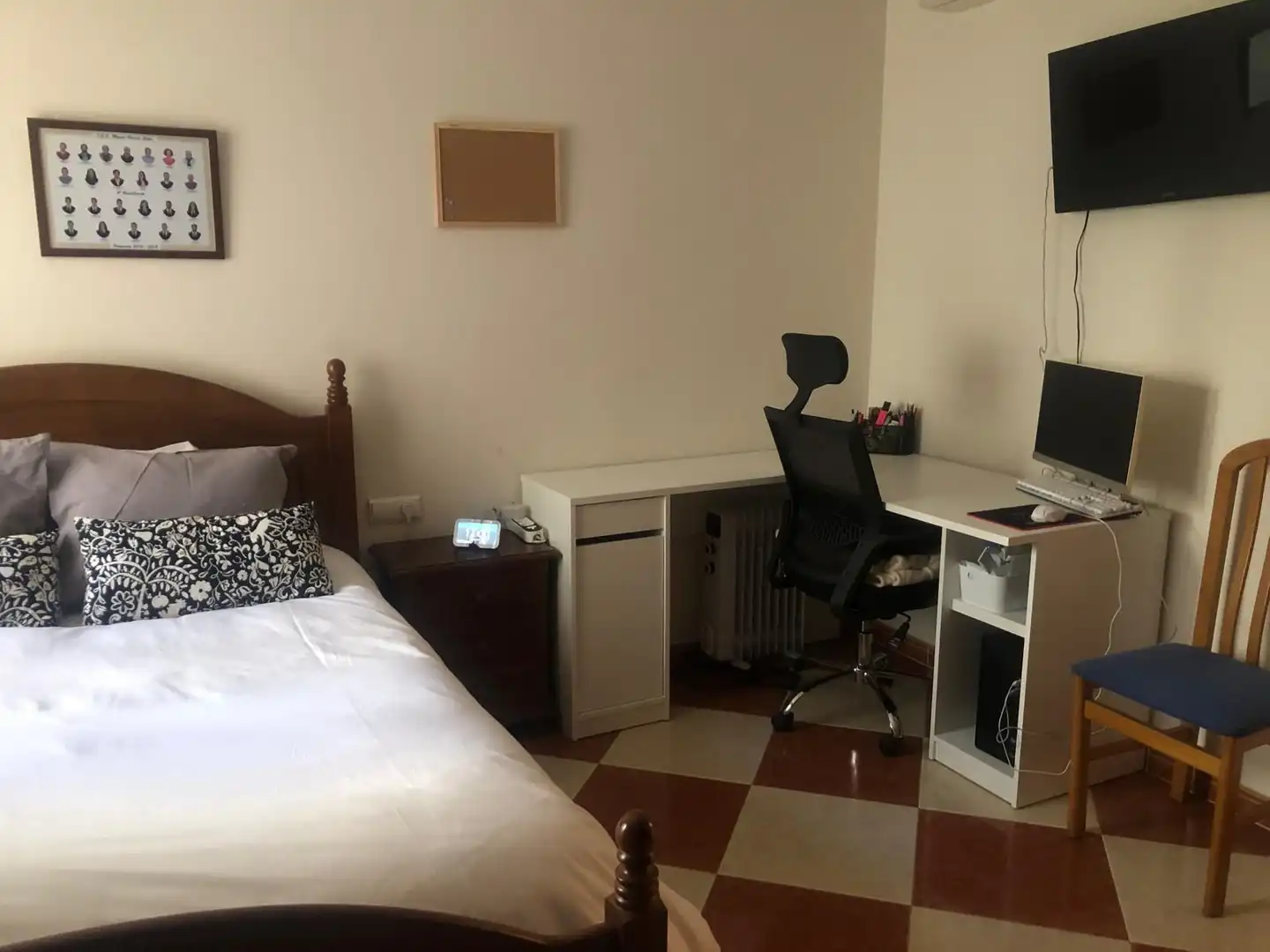 Bedroom of Detached homes for sale in Cuevas Bajas  with Heating and Storage room