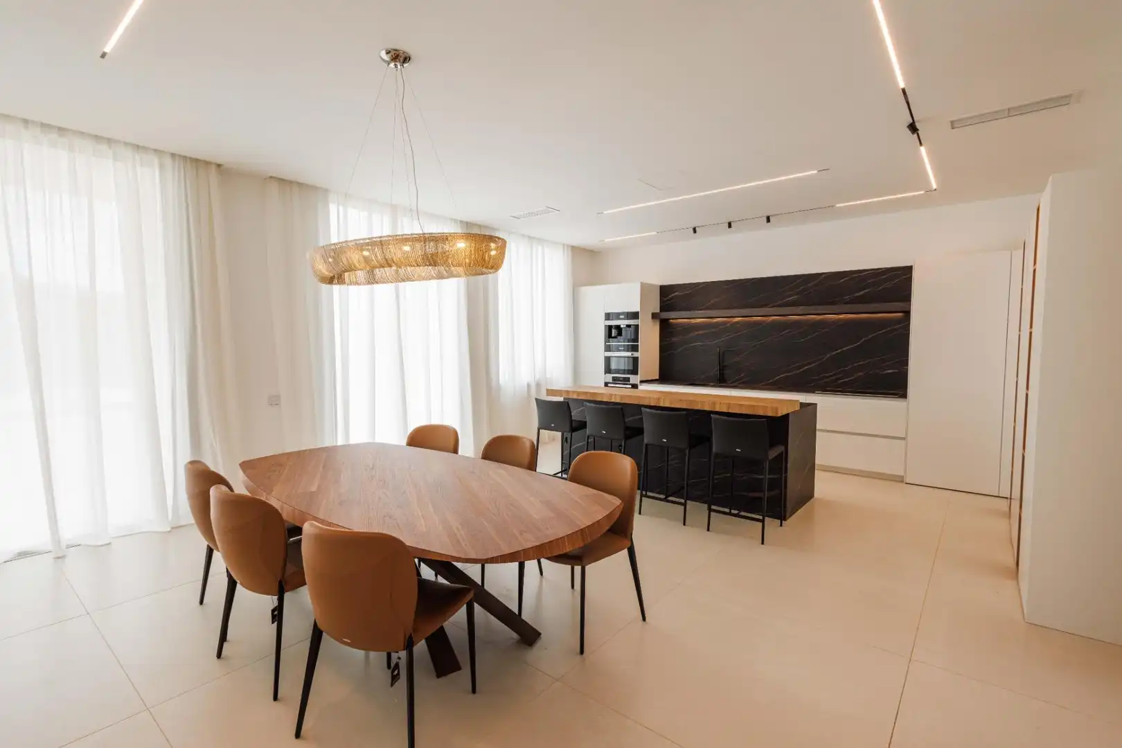Esszimmer von Haus oder Chalet zum Verkauf in Adeje mit Klimaanlage, Privatgarten und Terrasse