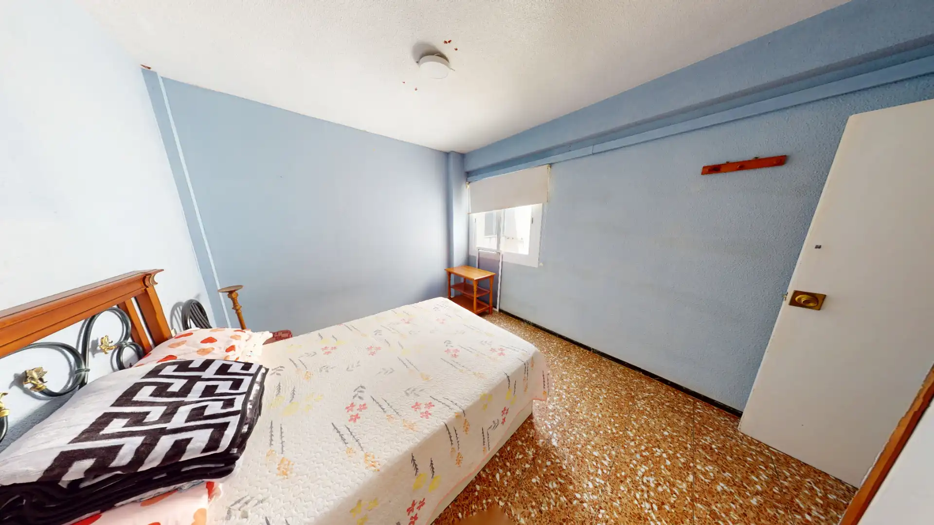 Habitación de Piso en venta en Alicante / Alacant con Amueblado y Balcón