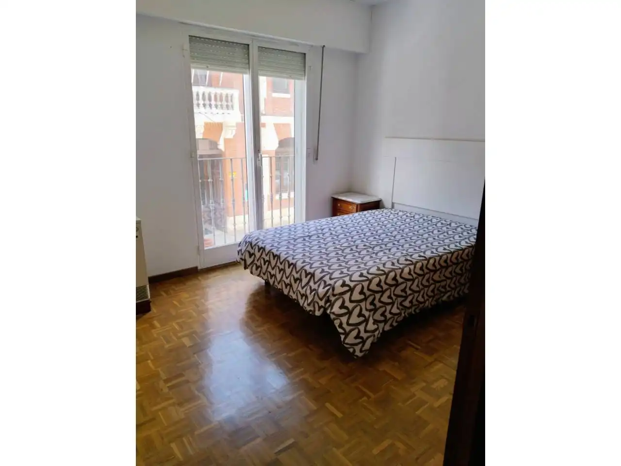 Schlafzimmer von Wohnungen zur Miete in Burgos mit Heizung, Parkett und Terrasse