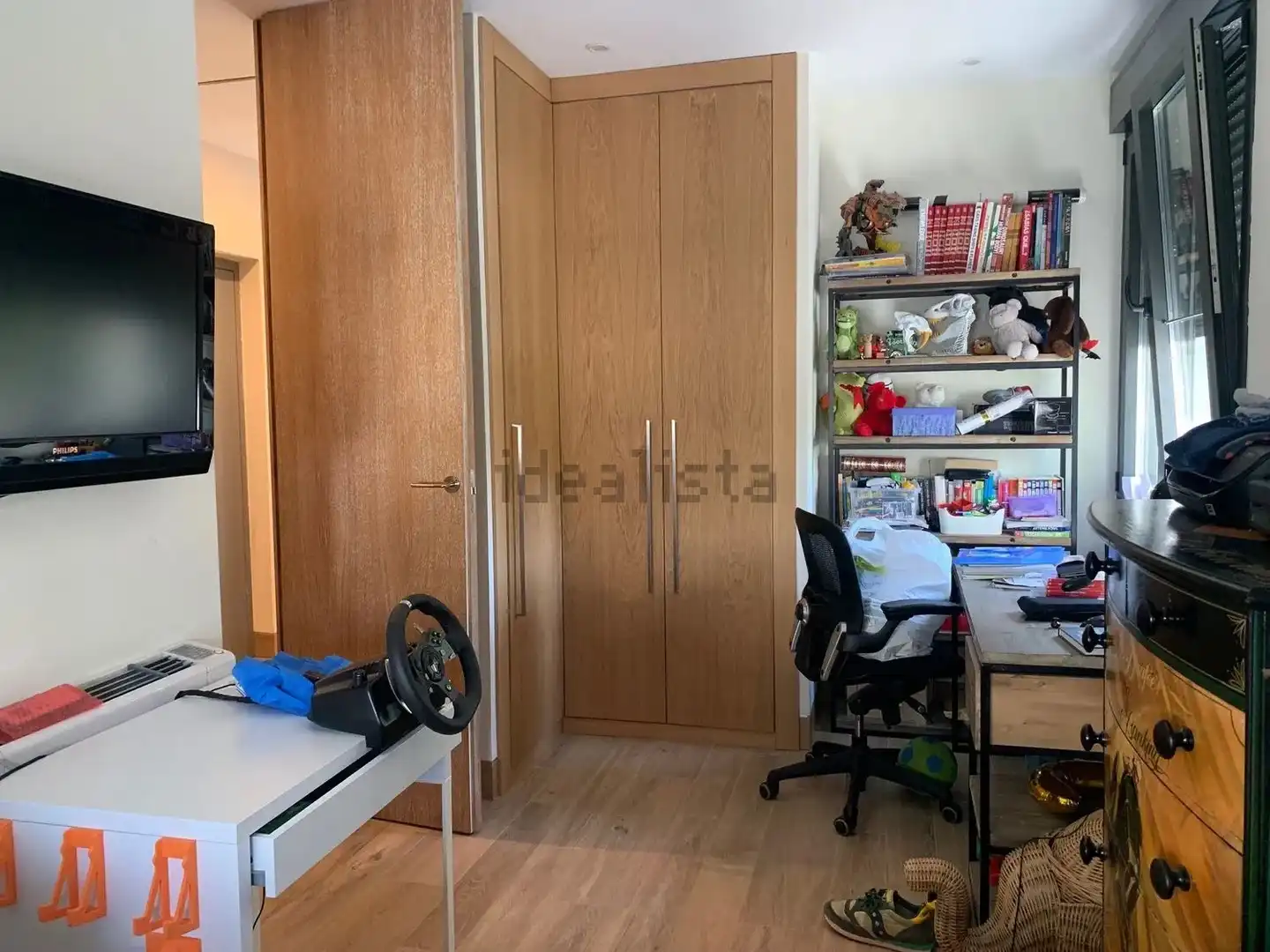 Dormitori de Casa o xalet de lloguer en Madrid amb Aire condicionat, Calefacció i Jardí privat