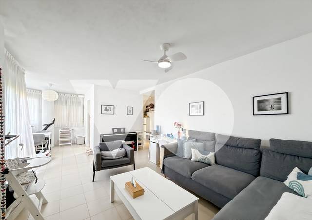 Piso en Venta en Del Llano Castellano en Tres Olivos - Valverde
