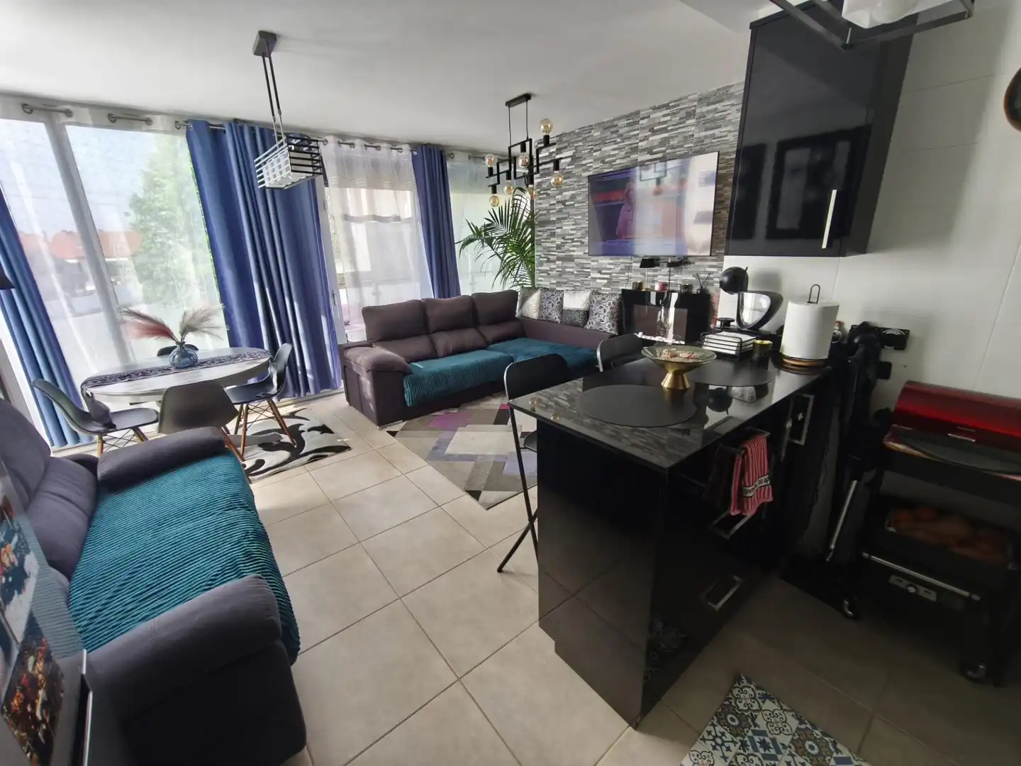 Sala de estar de Piso en venta en Ribeira con Calefacción y Terraza