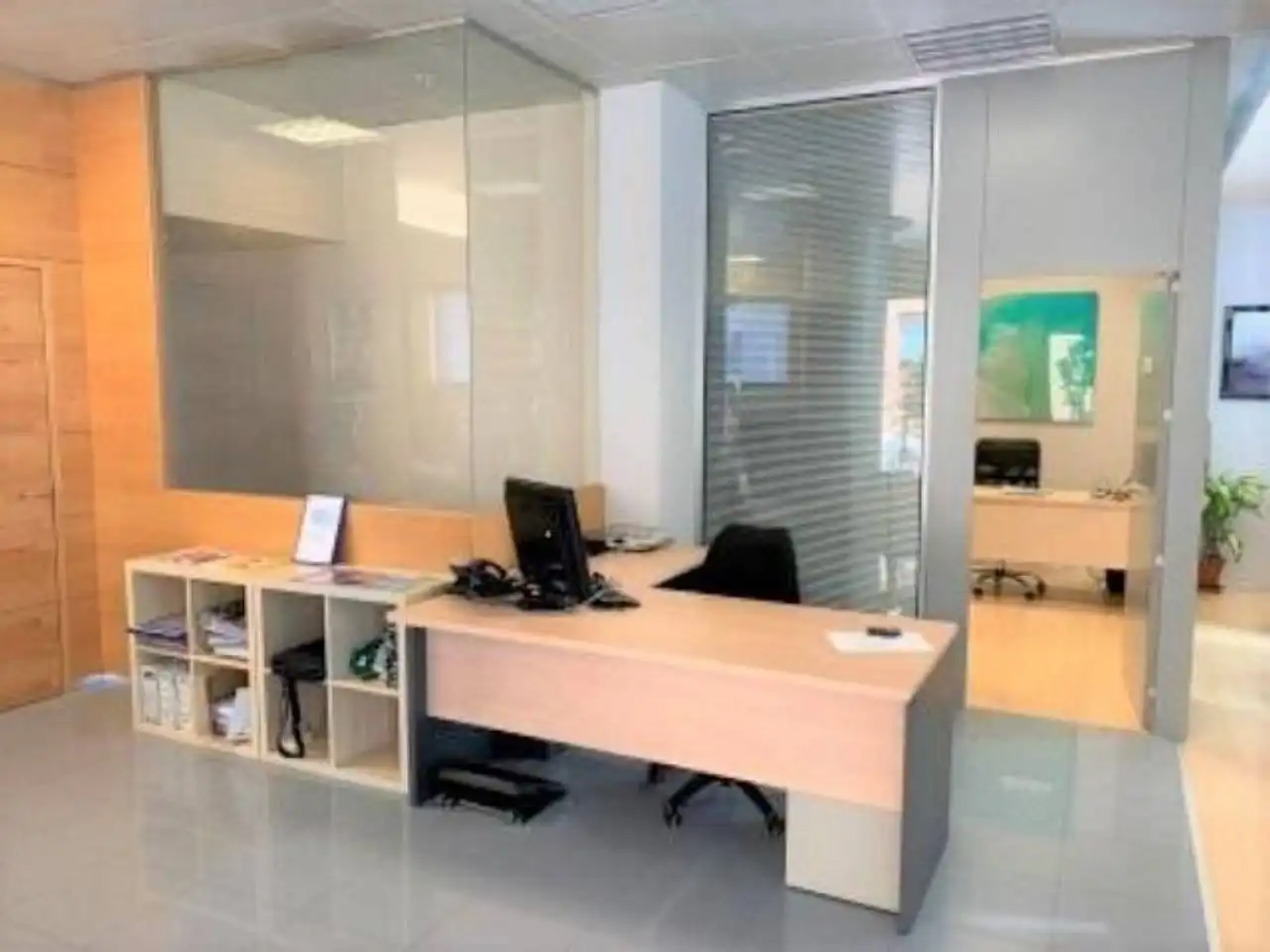 Business premises for sale in Avenida Juan Carlos I, imagen 4