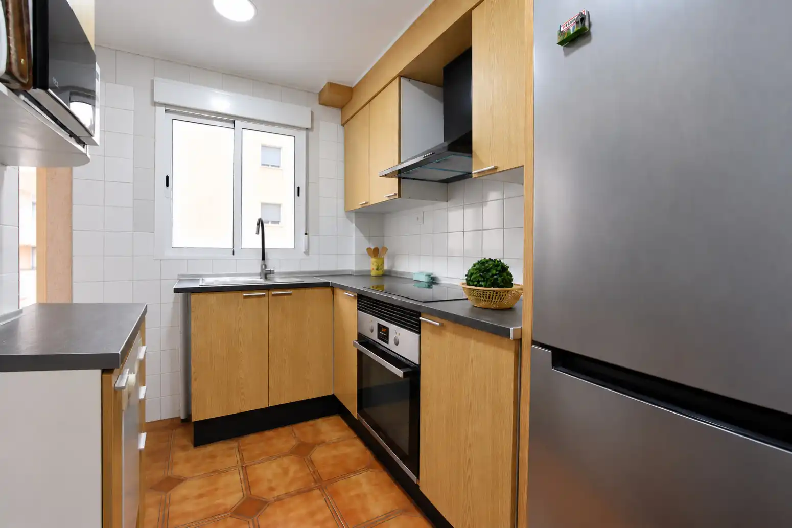 Kitchen of Flat for sale in Rafelbuñol / Rafelbunyol  with Air Conditioner, Storage room and Balcony