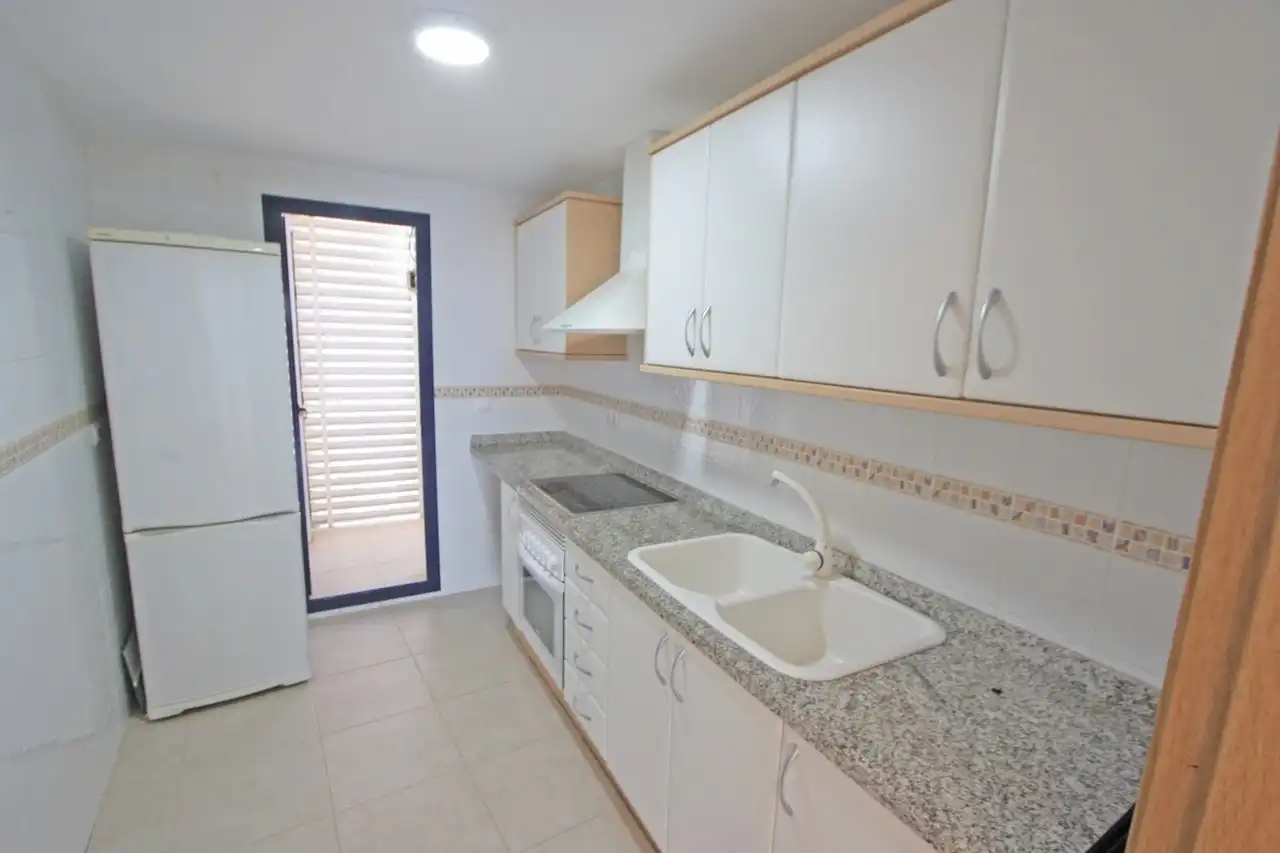 Cuina de Apartament en venda en Dénia amb Aire condicionat, Calefacció i Terrassa
