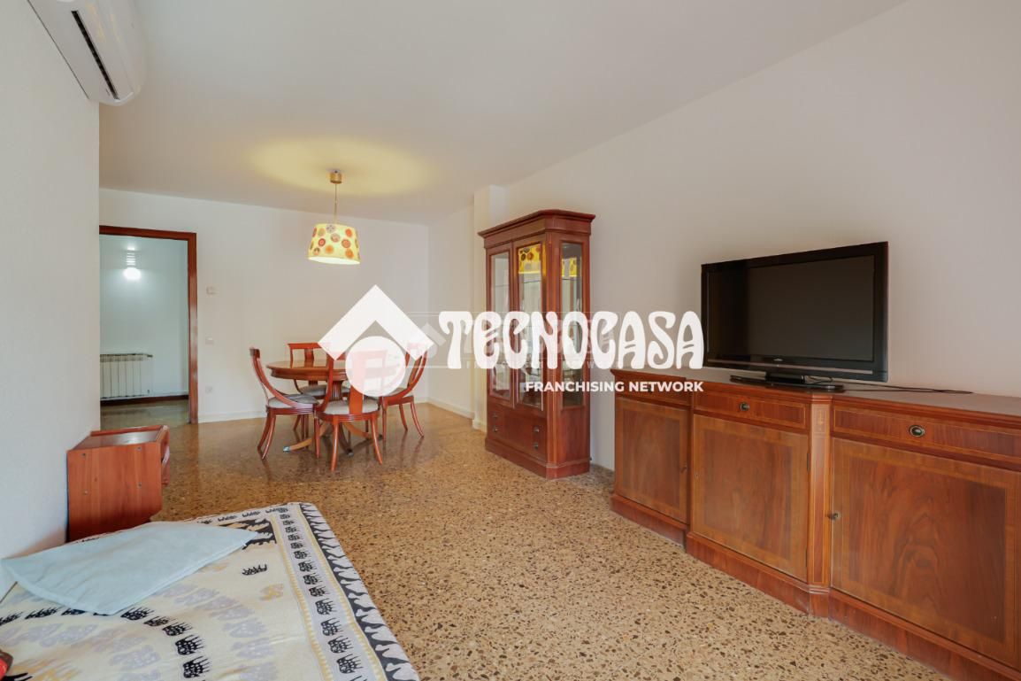 Sala d'estar de Pis en venda en Sant Adrià de Besòs amb Aire condicionat, Calefacció i Balcó