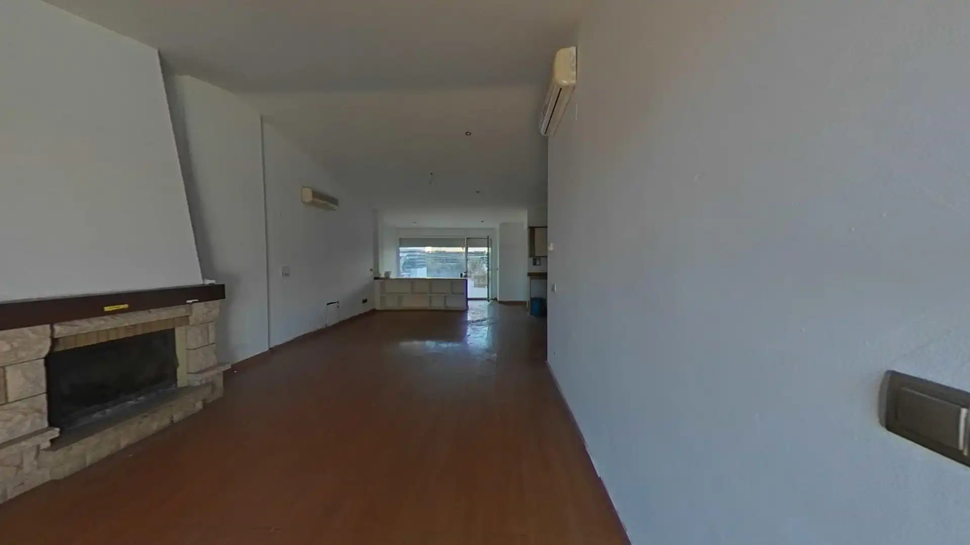 Semi-detached house for sale in calle Emporda, imagen 8