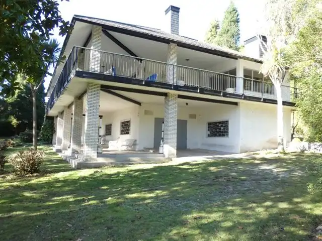 Vista exterior de Casa o xalet en venda en Culleredo amb Jardí privat, Parquet i Terrassa