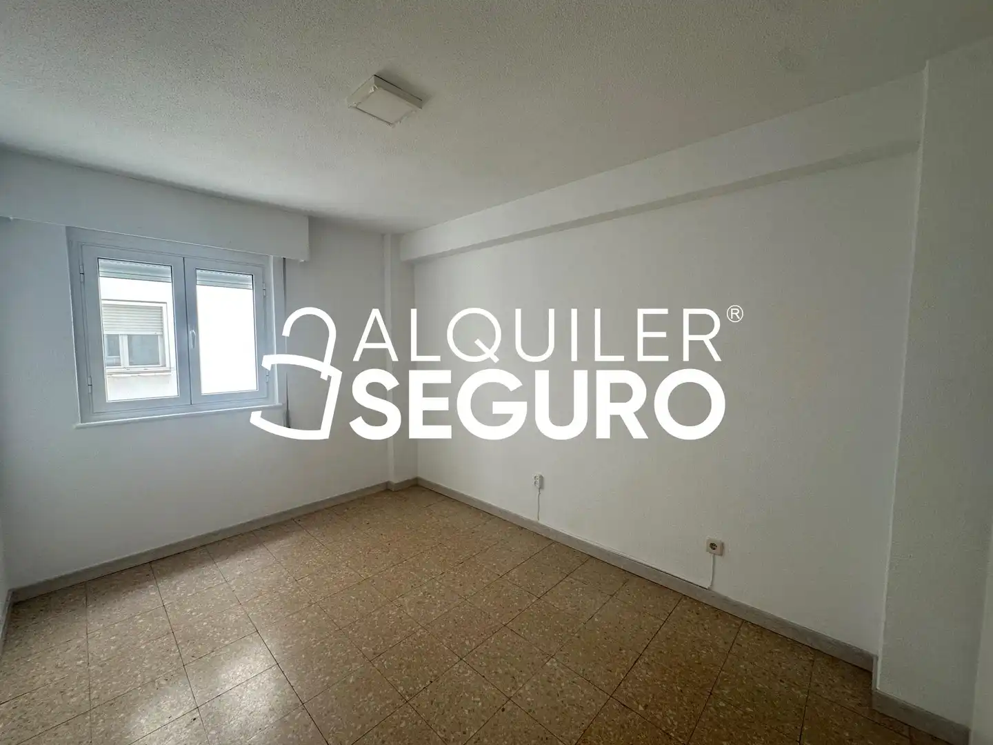 Schlafzimmer von Wohnung zur Miete in Madrid mit Heizung und Terrasse