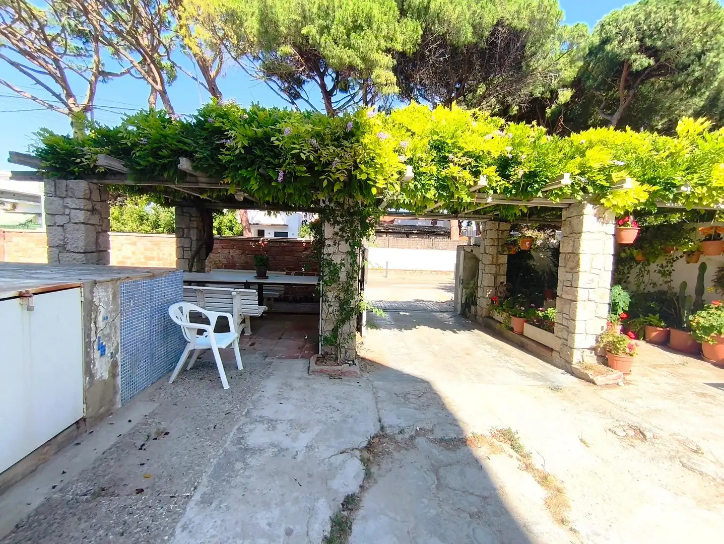 Jardín de Piso en venta en Castelldefels con Terraza, Balcón y Piscina comunitaria