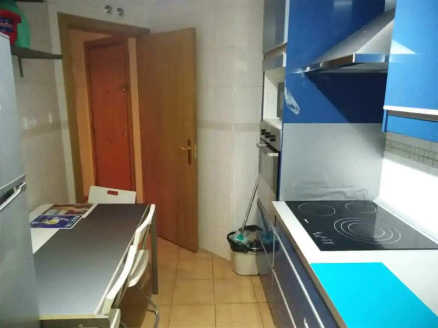 Cocina de Piso para compartir en Madrid con Parquet, Amueblado y Horno
