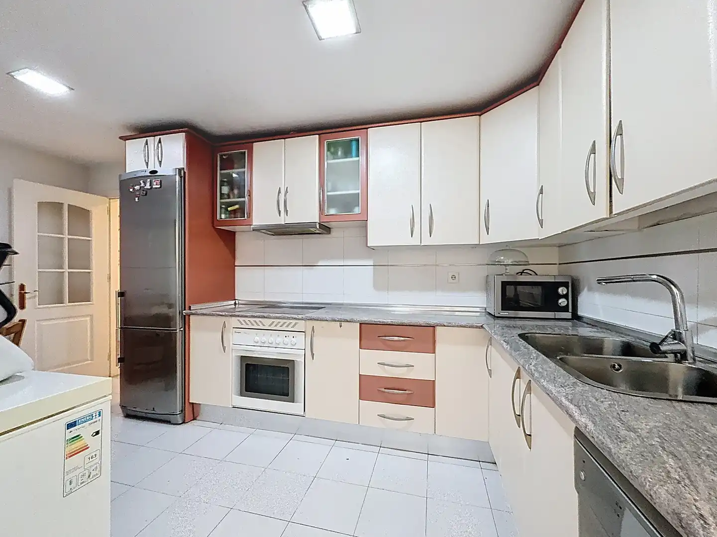 Kitchen of Flat for sale in Málaga  with Air Conditioner, Terrace and Community pool