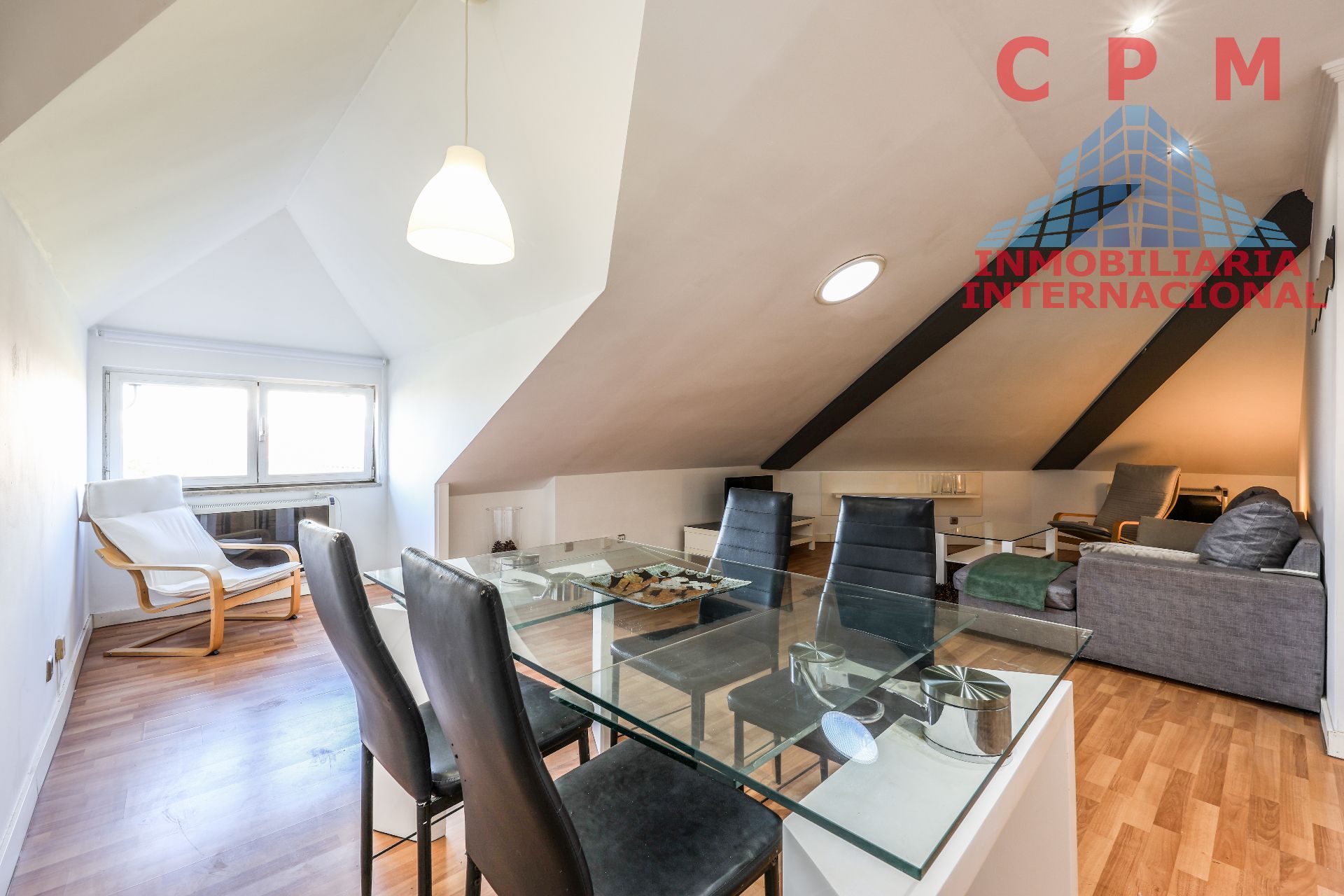 Dining room of Flat to rent in  Madrid Capital  with Air Conditioner, Heating and Parquet flooring
