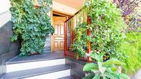 Single-family semi-detached for sale in Peligros  with Air Conditioner, Heating and Private garden