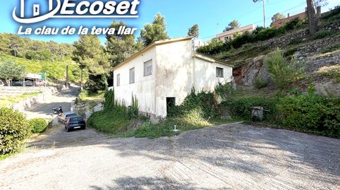 Casa para reformar con gran terreno en Olesa de Bonesvalls