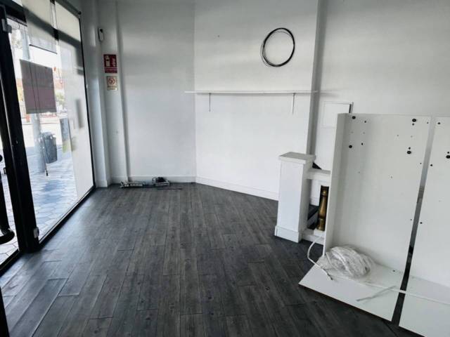 Local comercial en Alquiler en Rey Juan Carlos I, 1 en Almuñecar Centro