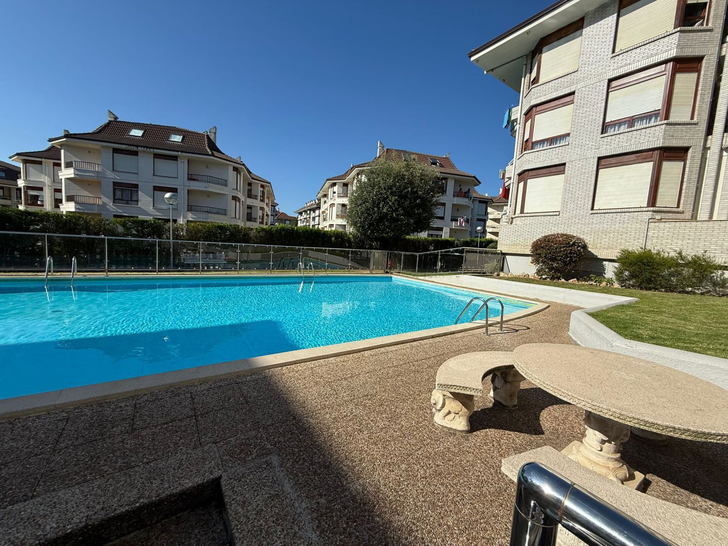 Piscina de Àtic en venda en Noja amb Balcó i Piscina comunitària